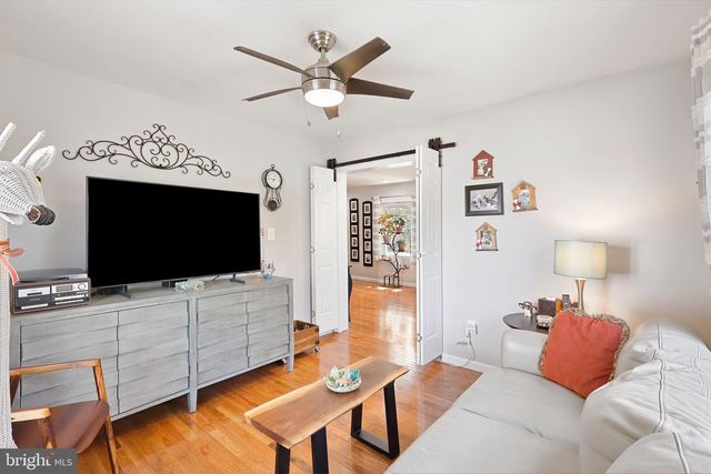 412 S MAPLE AVE, Purcellville, VA 20132