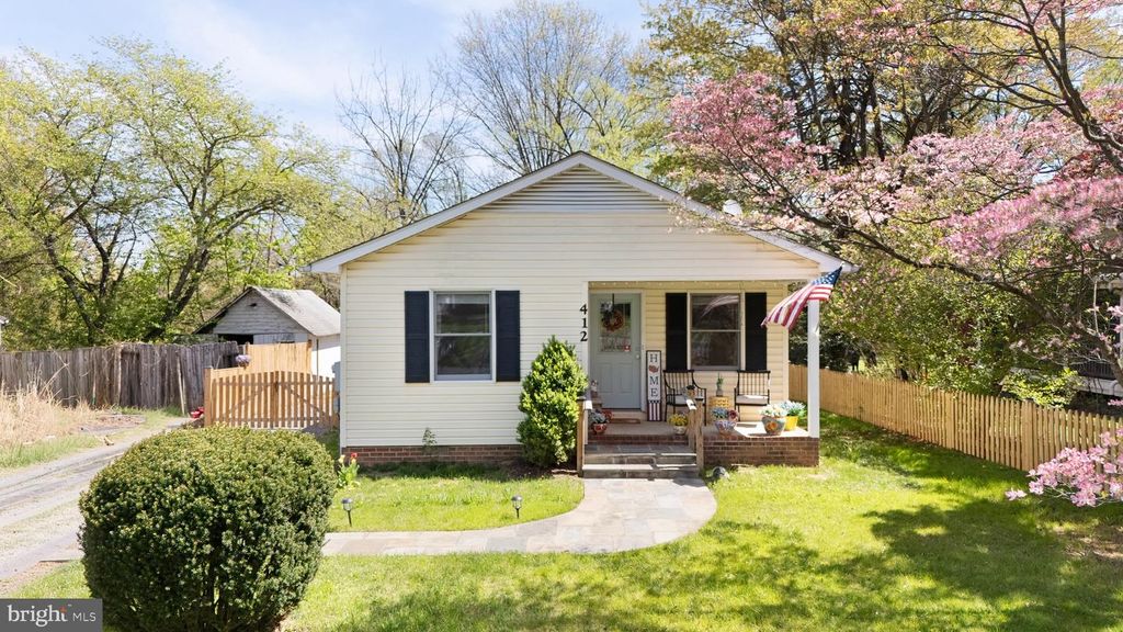 412 S MAPLE AVE, Purcellville, VA 20132