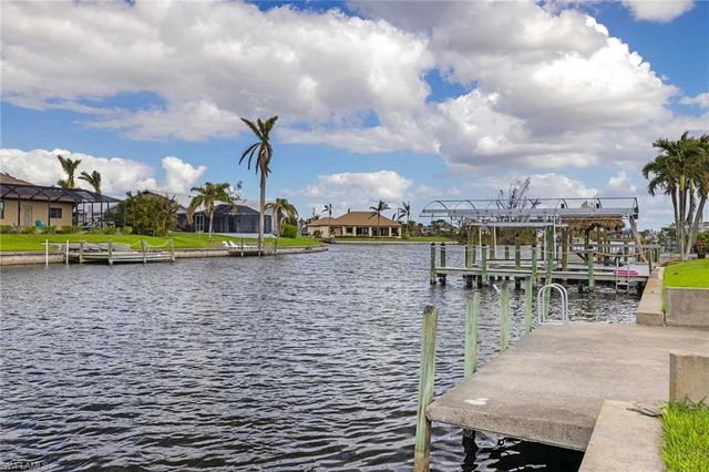 2307 SW 40th ST, Cape Coral, FL 33914