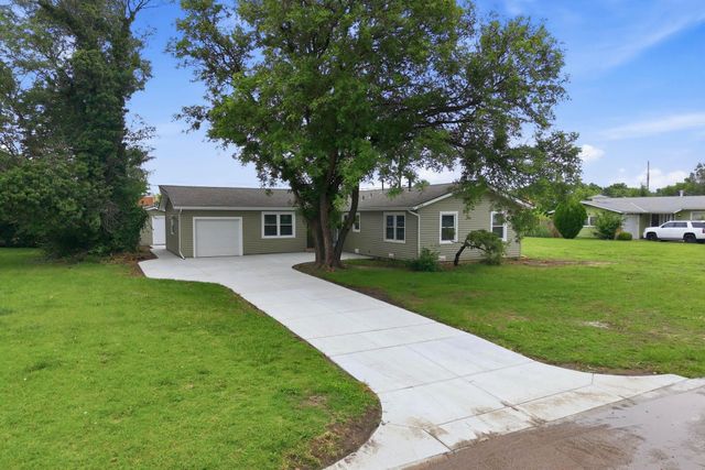 2918 N Vassar, Wichita, KS 67220