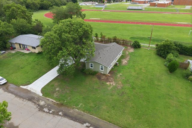 2918 N Vassar, Wichita, KS 67220