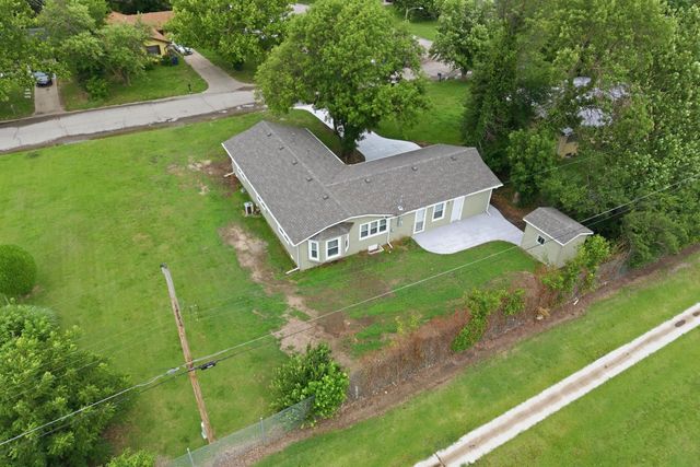 2918 N Vassar, Wichita, KS 67220