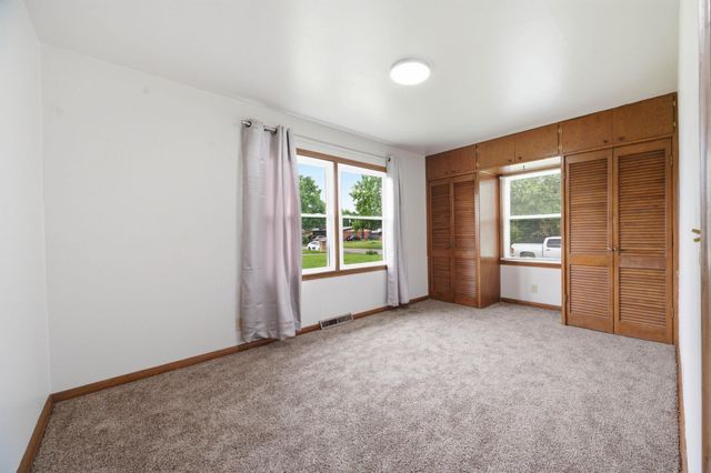 2918 N Vassar, Wichita, KS 67220