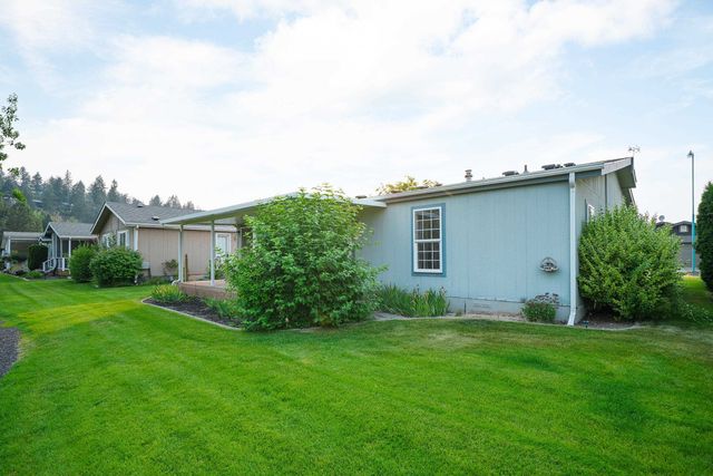 1037 W Sunny Creek Cir, Spokane, WA 99224