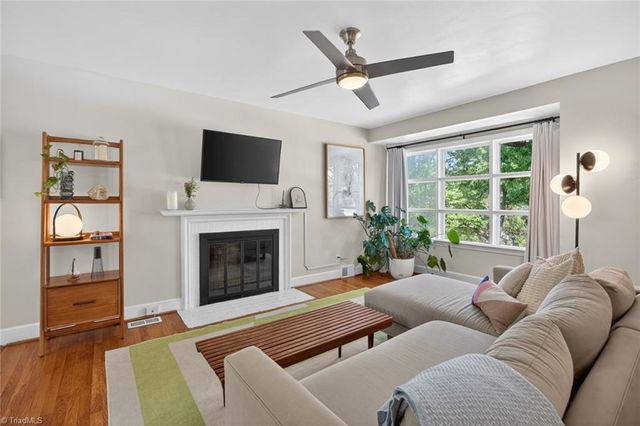 215 S Lindell Road, Greensboro, NC 27403