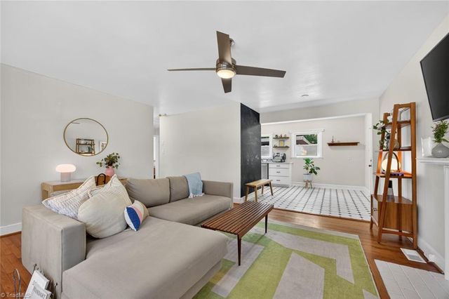 215 S Lindell Road, Greensboro, NC 27403