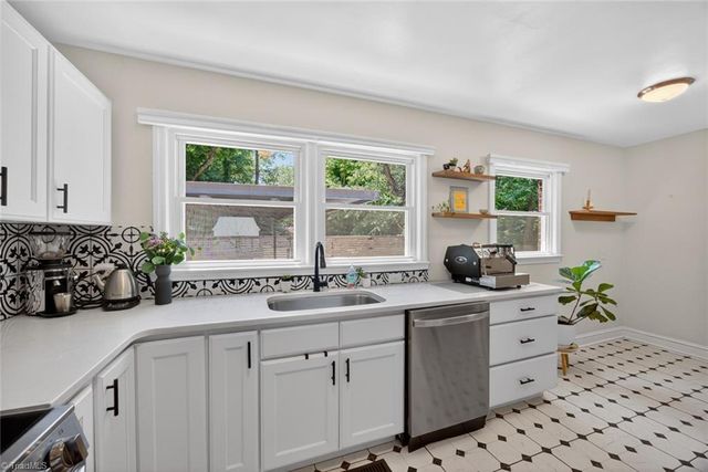 215 S Lindell Road, Greensboro, NC 27403