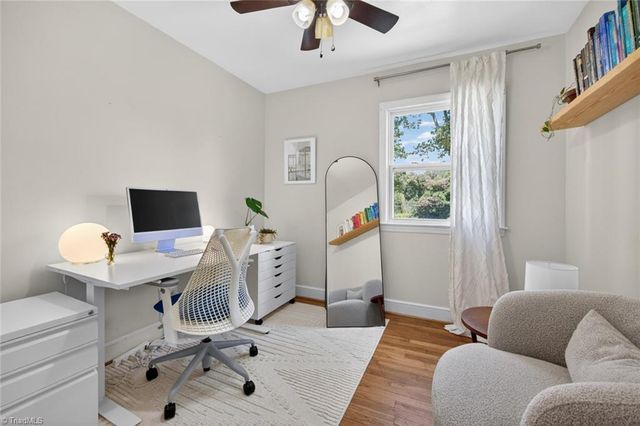 215 S Lindell Road, Greensboro, NC 27403
