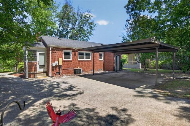 215 S Lindell Road, Greensboro, NC 27403