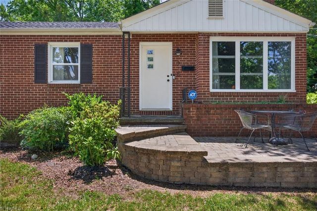 215 S Lindell Road, Greensboro, NC 27403
