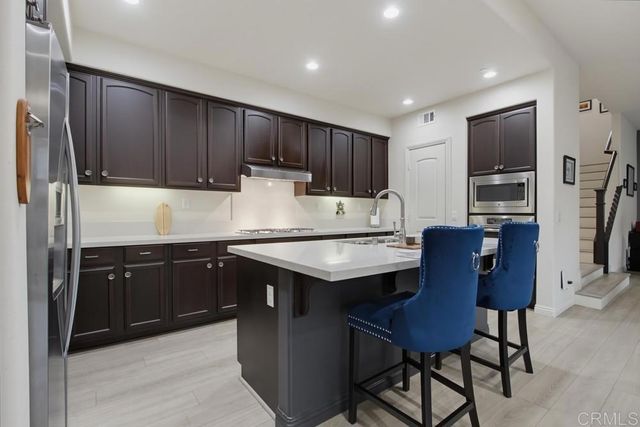1089 Primrose Lane, Encinitas, CA 92024