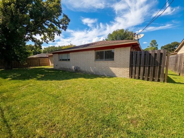10215 Windriver Drive, Houston, TX 77070
