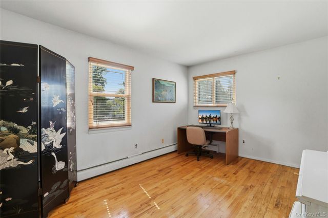 12 Kenny Street, Hauppauge, NY 11788