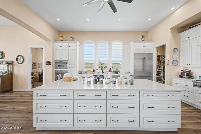 6519 E SOUTHERN Avenue, Apache Junction, AZ 85119