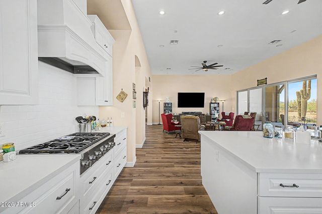 6519 E SOUTHERN Avenue, Apache Junction, AZ 85119