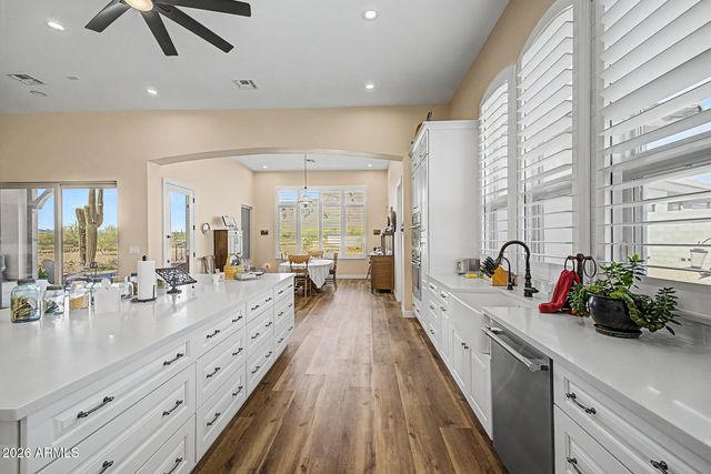 6519 E SOUTHERN Avenue, Apache Junction, AZ 85119