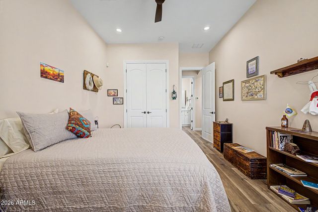 6519 E SOUTHERN Avenue, Apache Junction, AZ 85119