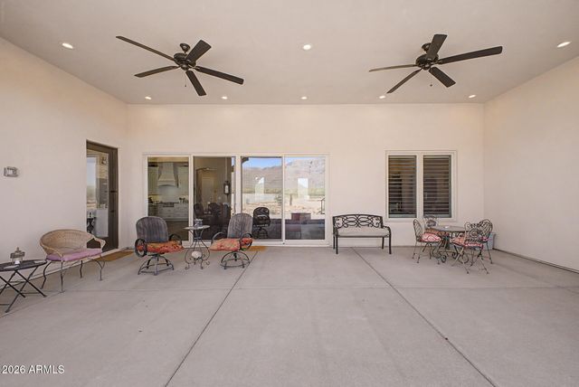 6519 E SOUTHERN Avenue, Apache Junction, AZ 85119