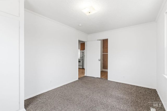 428 S Almond St, Nampa, ID 83686