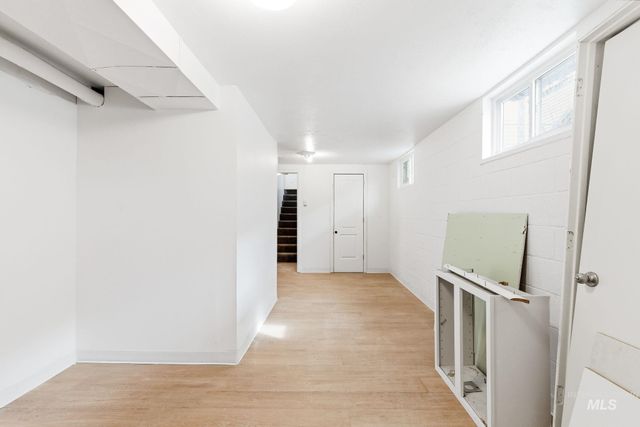 428 S Almond St, Nampa, ID 83686