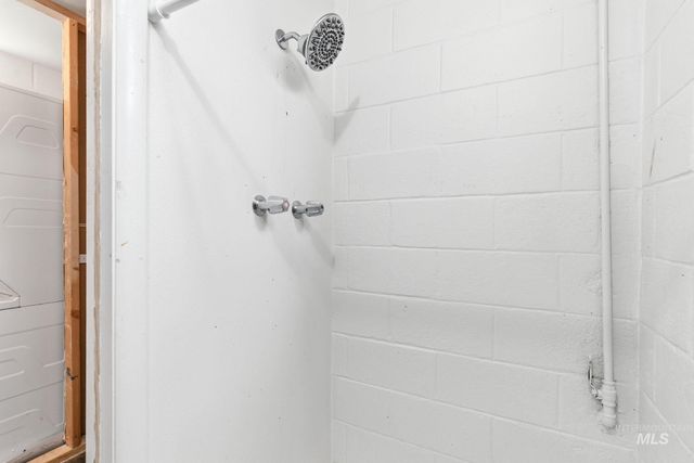 428 S Almond St, Nampa, ID 83686