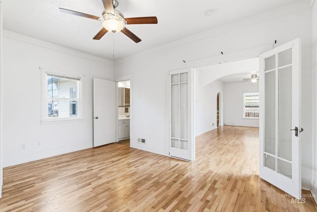 428 S Almond St, Nampa, ID 83686