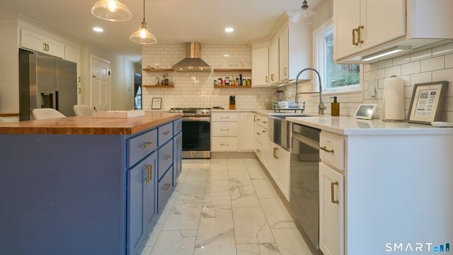 15 Haywardville Road, East Haddam, CT 06423