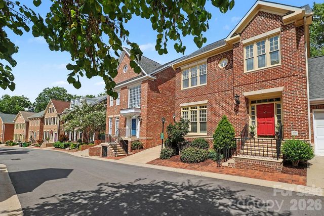 1120 Dilworth Crescent Row, Charlotte, NC 28203