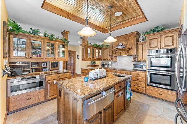 1206 E Timber Top Drive, Rogers, AR 72756