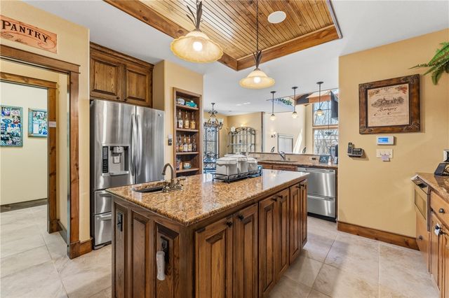 1206 E Timber Top Drive, Rogers, AR 72756