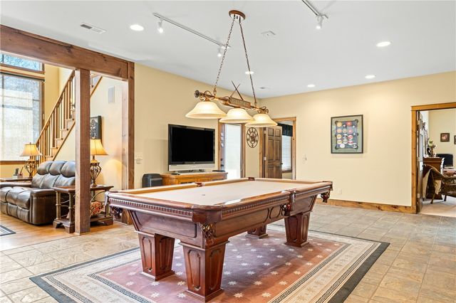 1206 E Timber Top Drive, Rogers, AR 72756