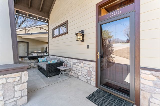 1206 E Timber Top Drive, Rogers, AR 72756