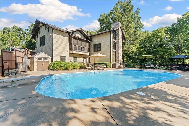 1206 E Timber Top Drive, Rogers, AR 72756