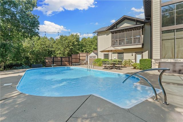 1206 E Timber Top Drive, Rogers, AR 72756