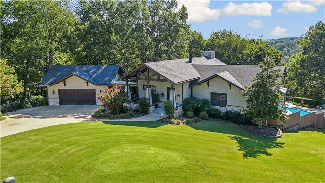 1206 E Timber Top Drive, Rogers, AR 72756