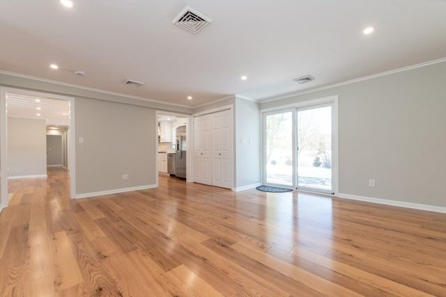 689 Old Connecticut Path, Framingham, MA 01701