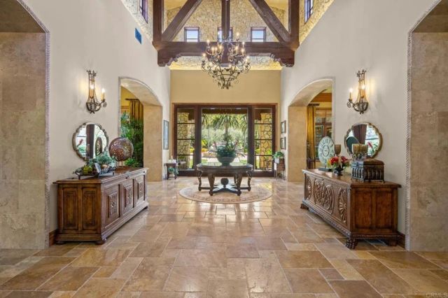 6314 El Apajo, Rancho Santa Fe, CA 92067