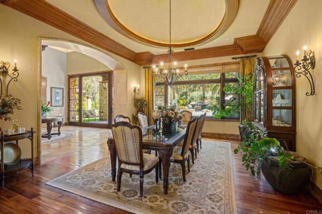 6314 El Apajo, Rancho Santa Fe, CA 92067