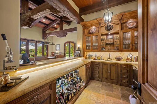 6314 El Apajo, Rancho Santa Fe, CA 92067