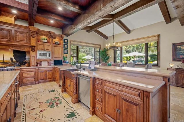 6314 El Apajo, Rancho Santa Fe, CA 92067