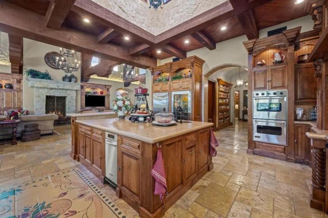 6314 El Apajo, Rancho Santa Fe, CA 92067