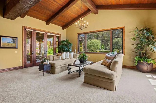 6314 El Apajo, Rancho Santa Fe, CA 92067