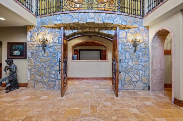 6314 El Apajo, Rancho Santa Fe, CA 92067