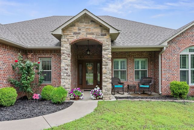 23532 N 5 Mile Road, Fort Gibson, OK 74434