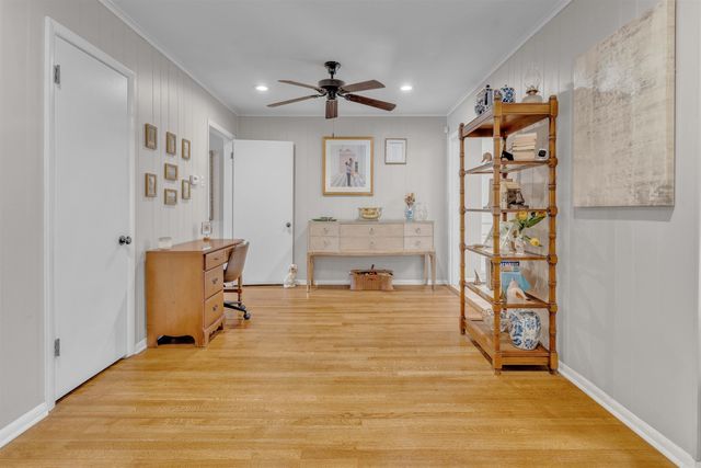 1383 S WHITE STATION RD, Memphis, TN 38117