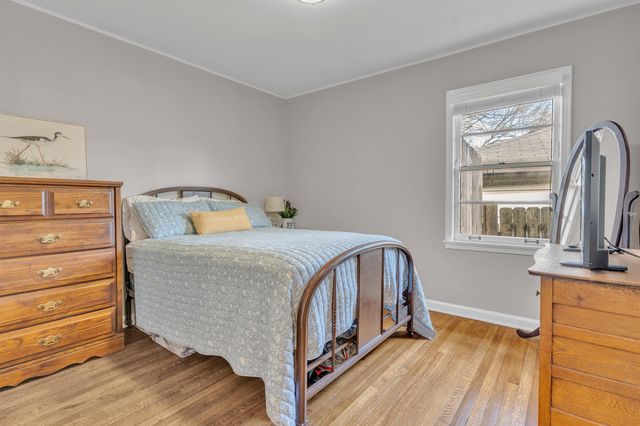 1383 S WHITE STATION RD, Memphis, TN 38117