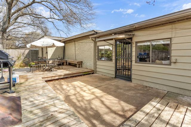 1383 S WHITE STATION RD, Memphis, TN 38117