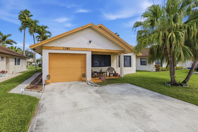 1387 Longarzo Place, West Palm Beach, FL 33415