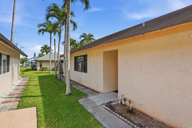 1387 Longarzo Place, West Palm Beach, FL 33415