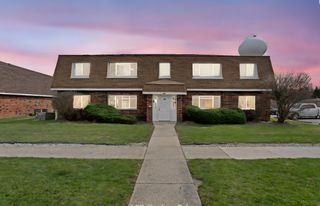 103 Harbor Drive D, Oswego, IL 60543